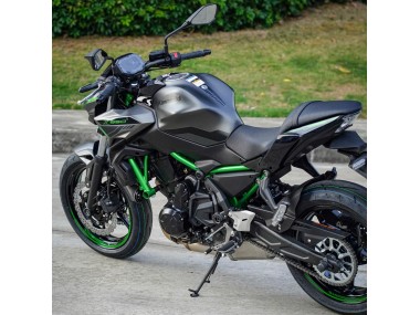 Compra Carenados Moto Kawasaki Ninja Z650 2020-2023 - Negro Verde