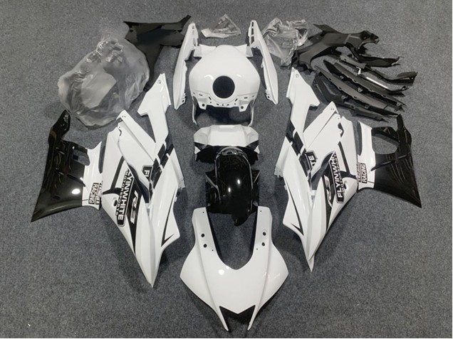 Compra Carenados Moto Yamaha YZF R3/R25 2022-2024 - Blanco Negro Brillante