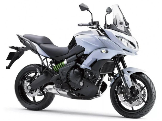Compra Carenados Moto Kawasaki Versys 650 2015-2021 - Blanco Negro Mate