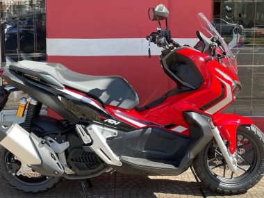 Compra Carenados Moto Honda ADV160 2022-2024 - Rojo Negro