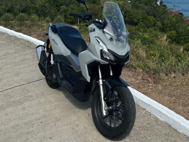 Compra Carenados Moto Honda ADV160 2022-2024 - Plata Negro