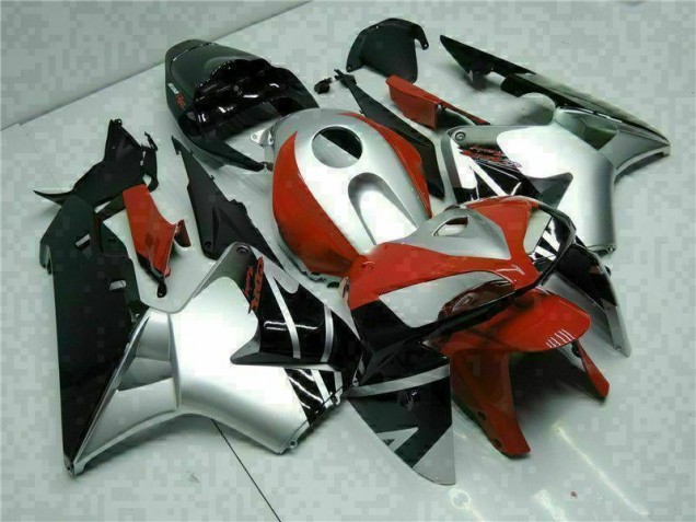 Negro Plata Rojo Carenado Moto Honda CBR 600 RR 05-06 Negro Plata Rojo Carenado Moto Honda CBR 600 RR 05-06